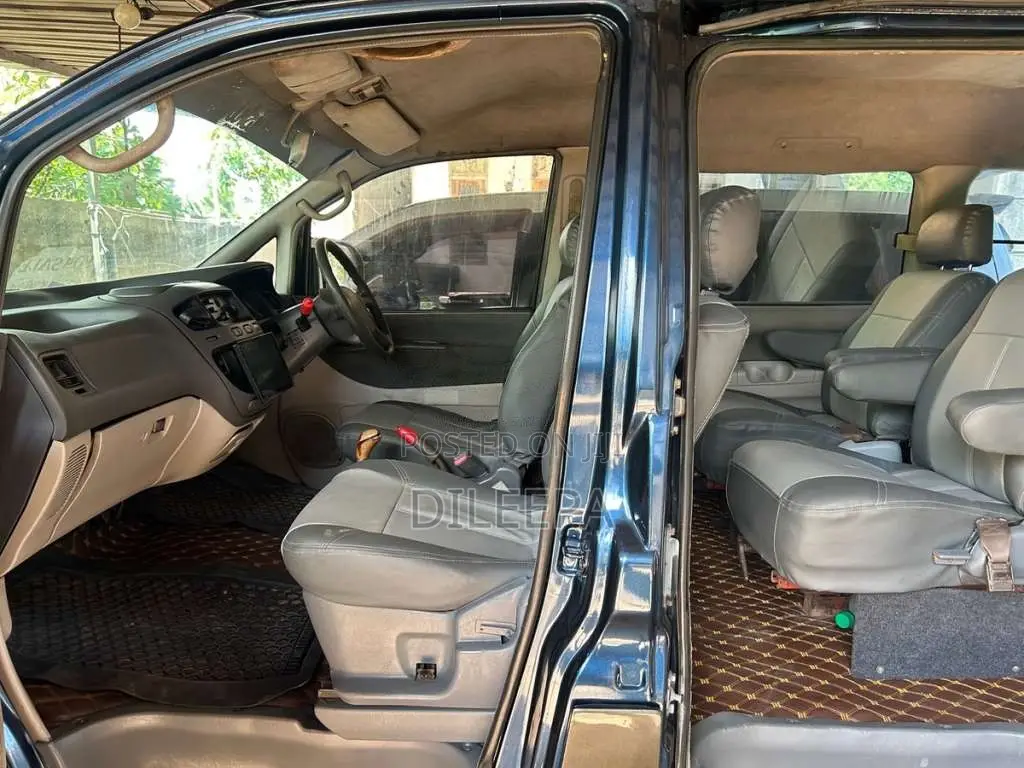Mitsubishi L400 2000 Van (Used)