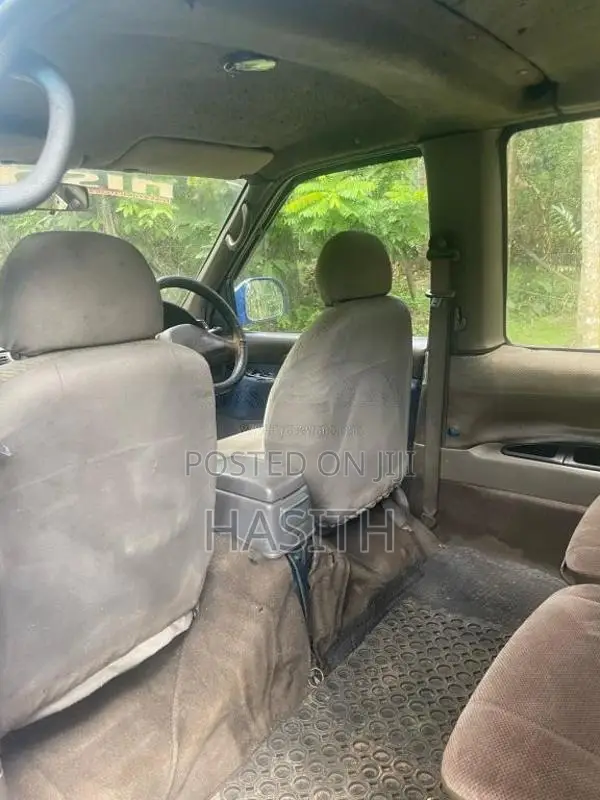 Nissan Serena 1992 Van (Used)