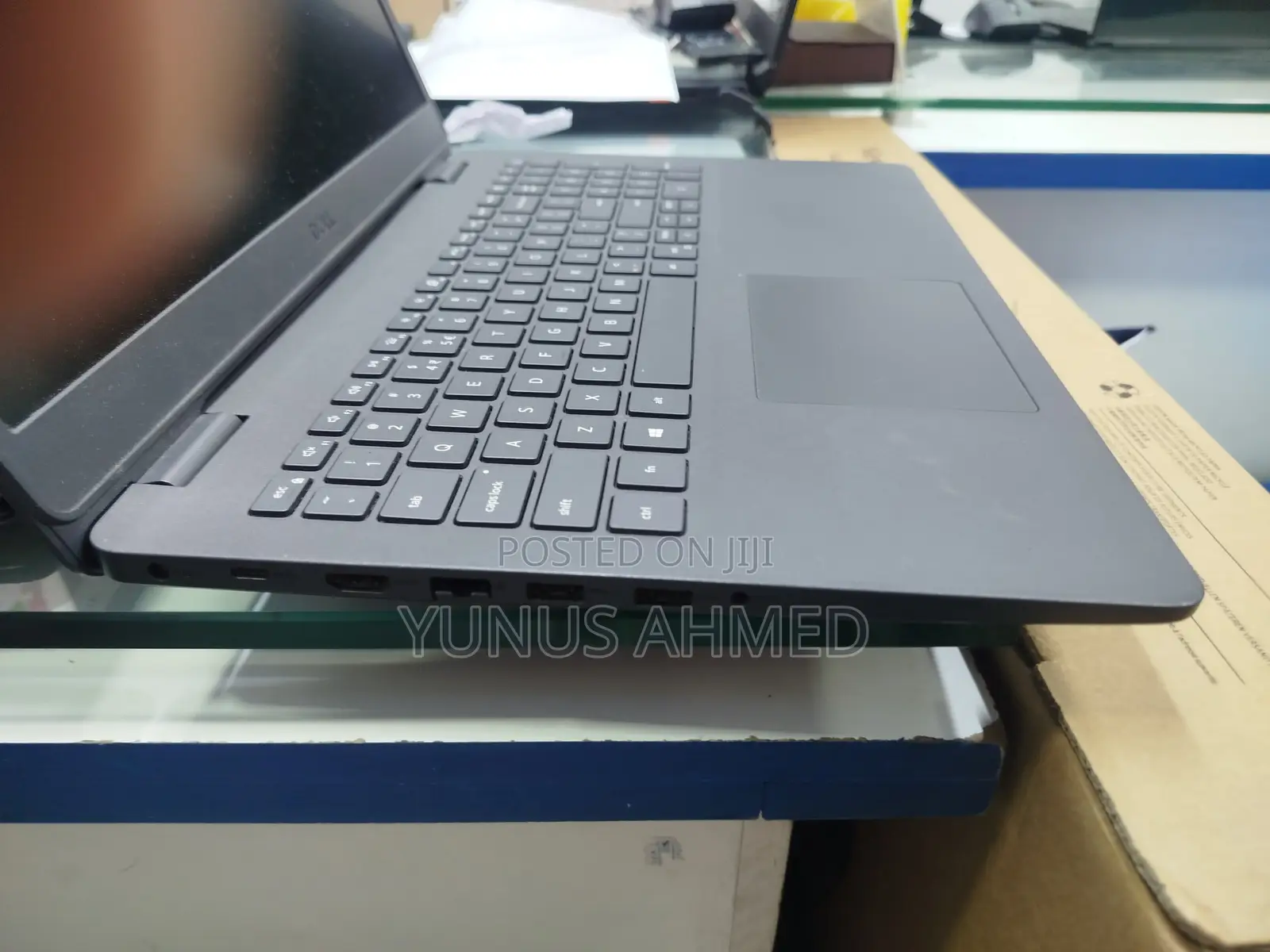 Laptop Dell Inspiron 11 3000 8GB Intel Core i7 SSD 512GB
