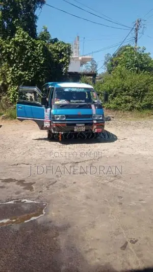 Mitsubishi Po15 1992 Van (Used)