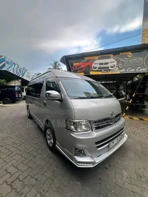 Toyota High Roof Kdh 2014 Van (Used)