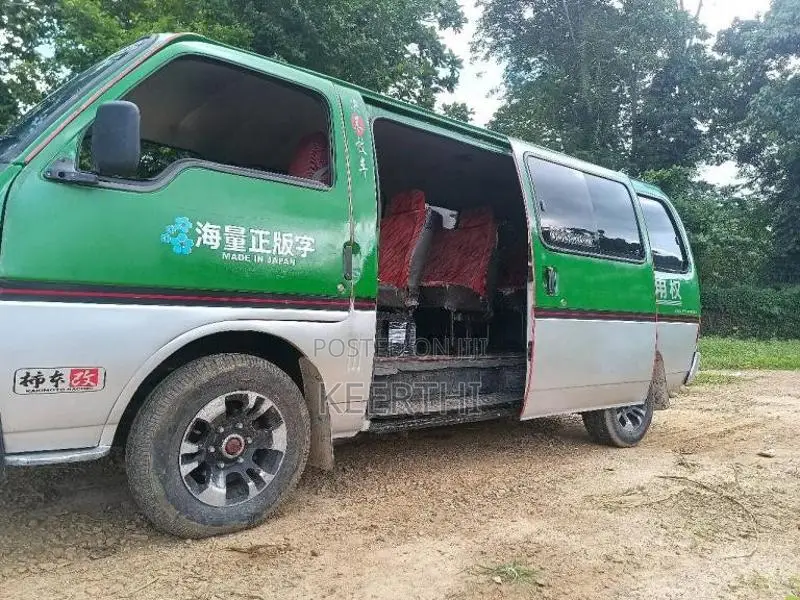 Isuzu Fargo 1987 Van (Used)