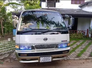 Nissan Caravan 1993 Van (Used)