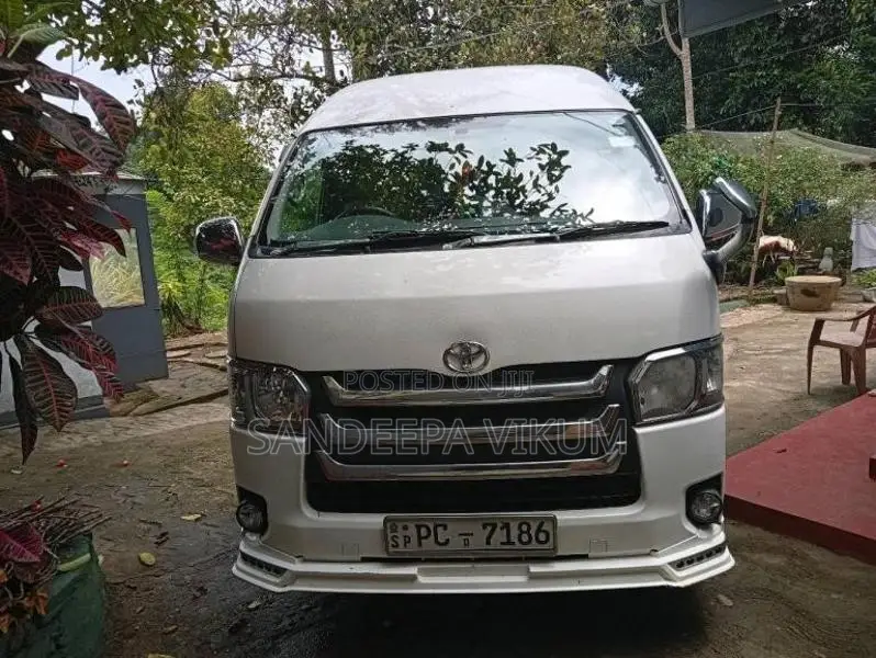 Toyota KDH 2007 Van (Used)