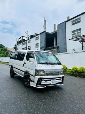Toyota Dolphin 1996 Van (Used)