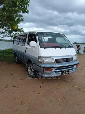Toyota Dolphin 1991 Van (Used)