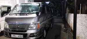 Nissan E25 2011 Van (Used)