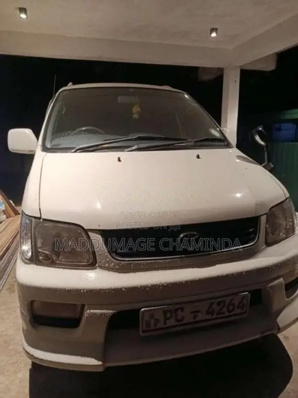 Toyota Noah 2007 Van (Used)