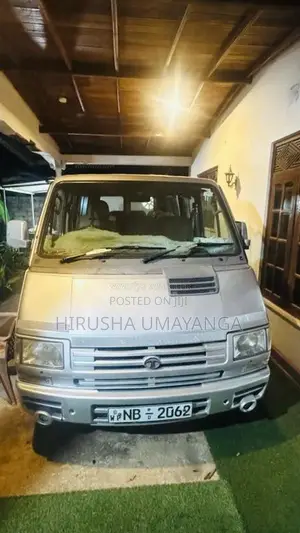 Tata Winger 2012 Van (Used)