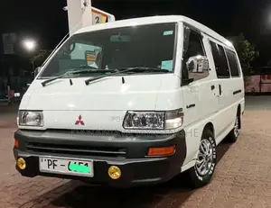Mitsubishi L300 PO15 2013 Van (Used)