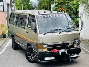 Toyota Shell 1991 Van (Used)