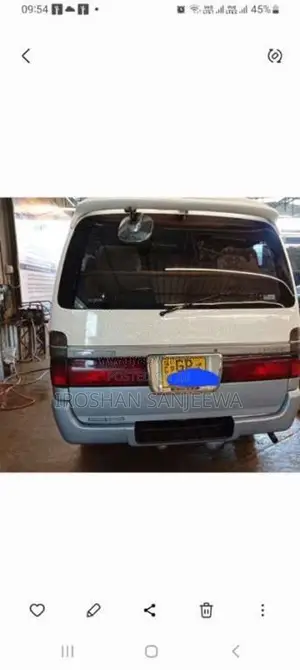 Toyota Dolphin 1997 Van (Used)