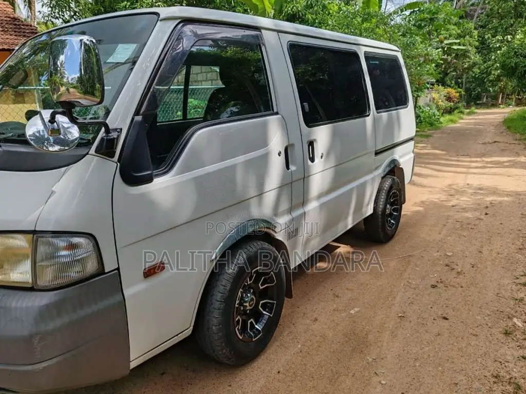 Nissan Vanette 2010 Van (Used)