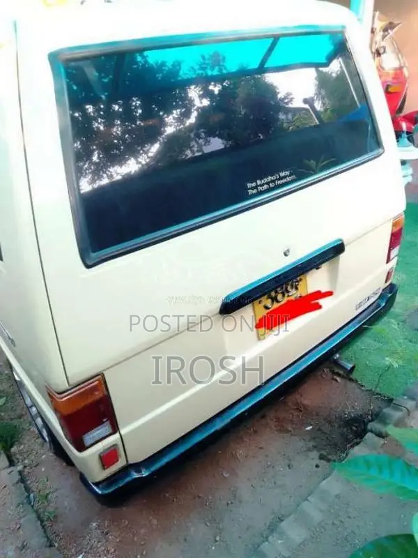 Mitsubishi L300 1982 Van (Used)