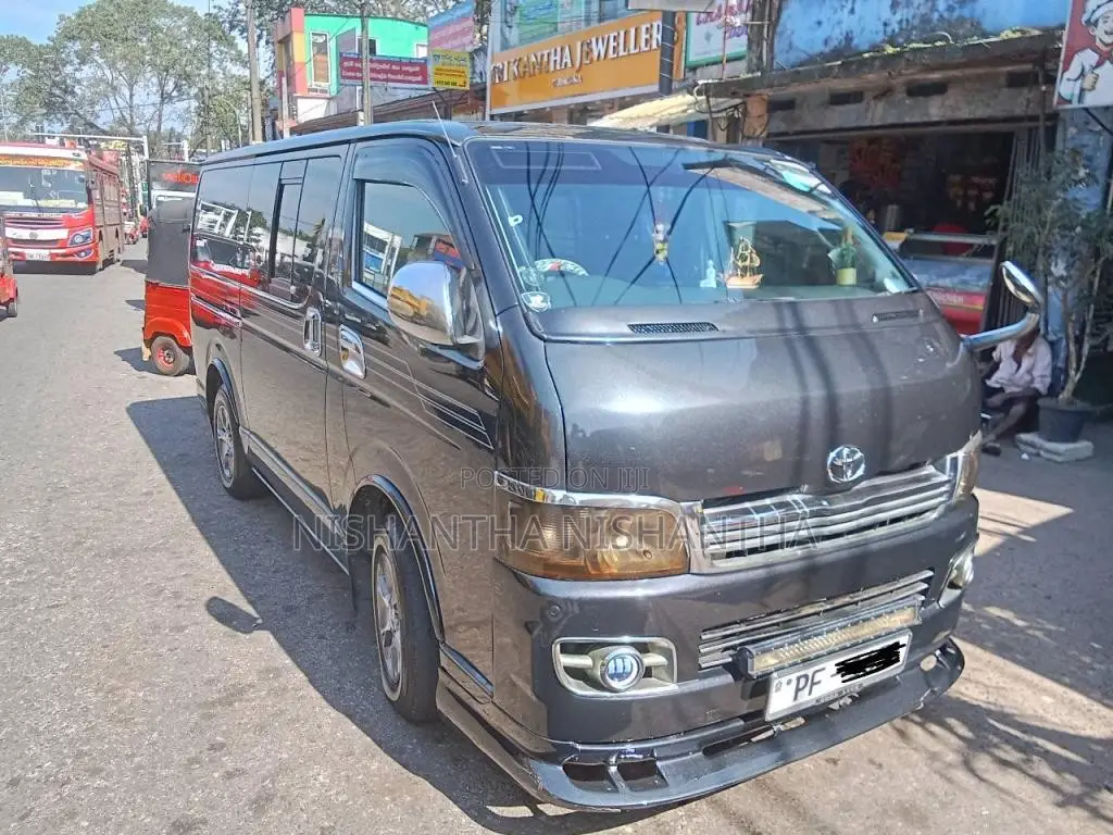 Toyota KDH 2007 Van (Used)
