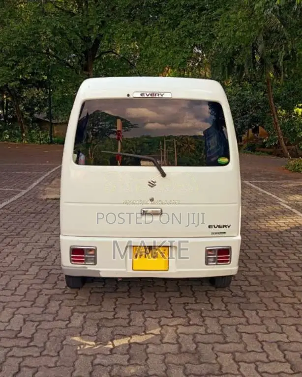 Suzuki Every 2011 Van (Used)