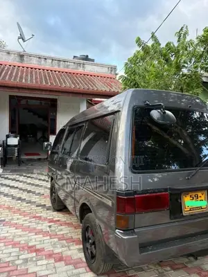 Nissan Vanette 1993 Van (Used)