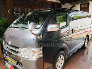Toyota KDH 2008 Van (Used)