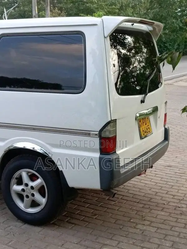 Nissan Vanette 2002 Van (Used)
