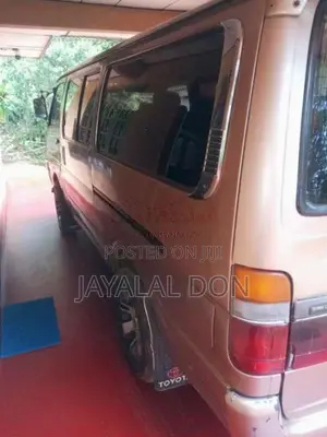 Toyota Hiace 1993 Van (Used)