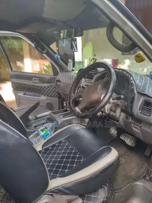 Nissan Serena 1994 Van (Used)