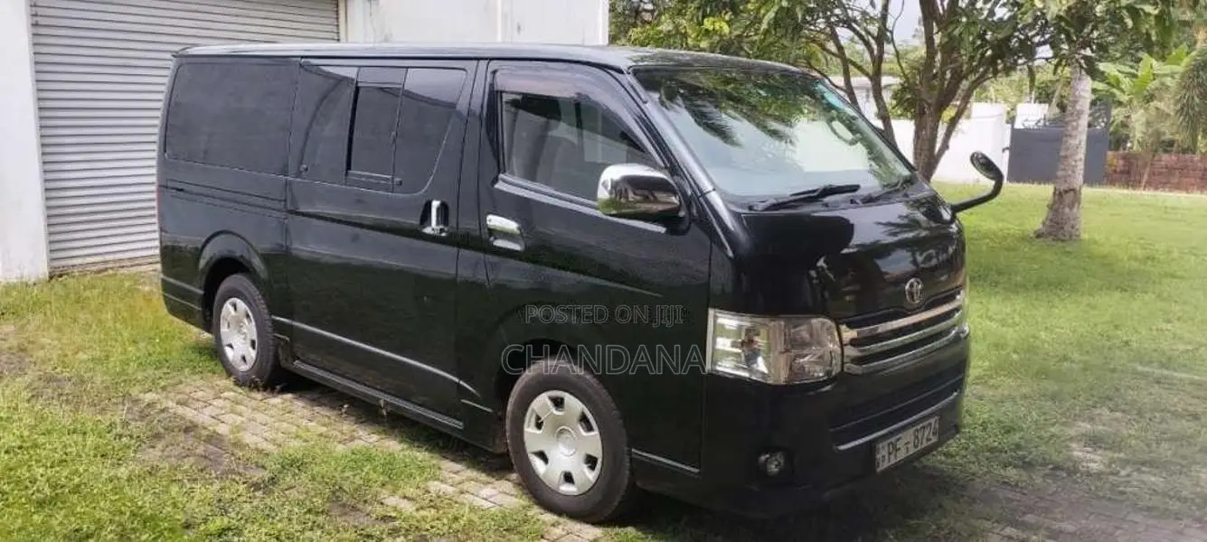 Toyota KDH 2011 Van (Used)