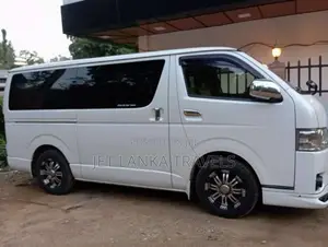 Toyota Kdh Super GL 2014 Van (Used)