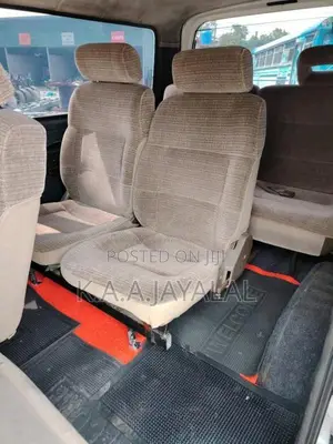 Nissan E25 2007 Van (Used)
