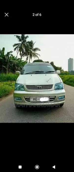 Toyota Noah 1999 Van (Used)