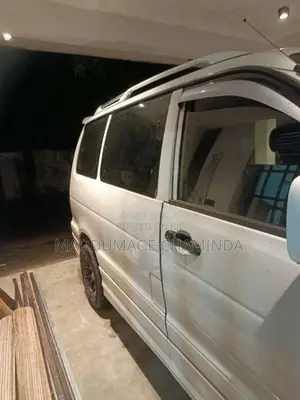Toyota Noah 2007 Van (Used)