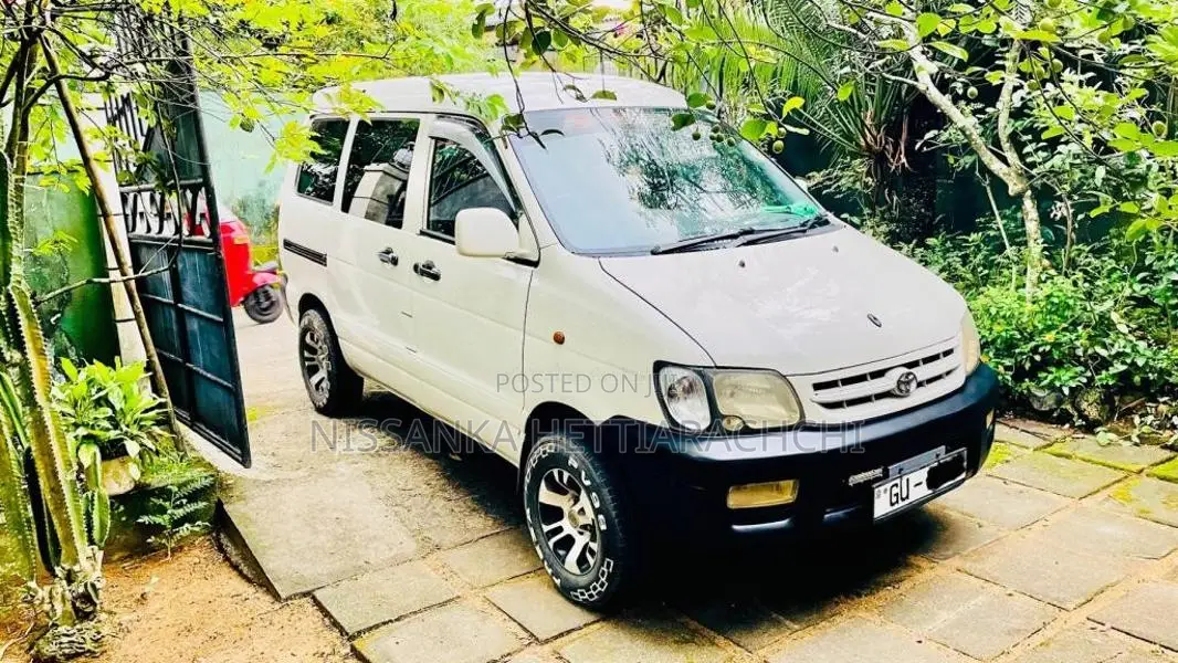 Toyota TownAce Noah 1998 Van (Used)