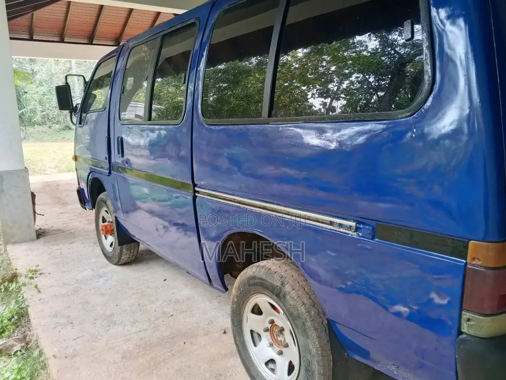 Isuzu Fargo 1989 Van (Used)