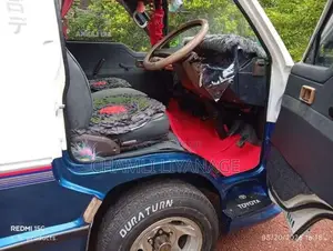 Toyota Shell 1988 Van (Used)