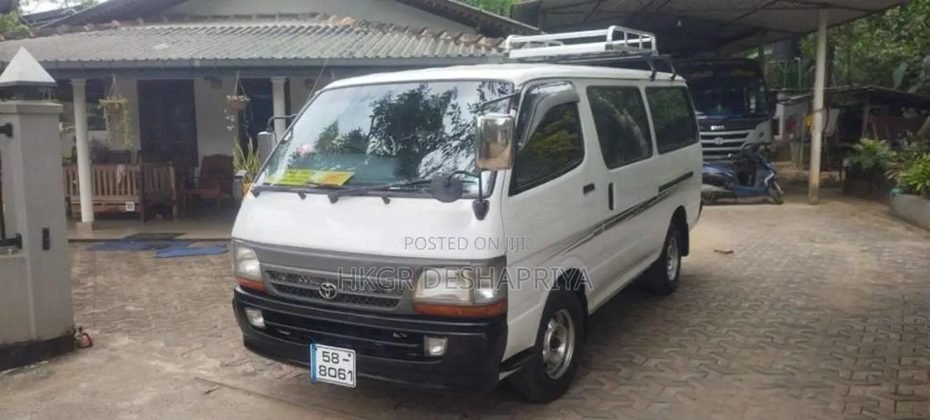 Toyota Dolphin 1991 Van (Used)