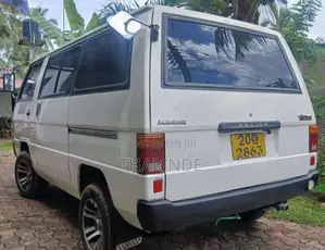 Mitsubishi L300 1986 Van (Used)