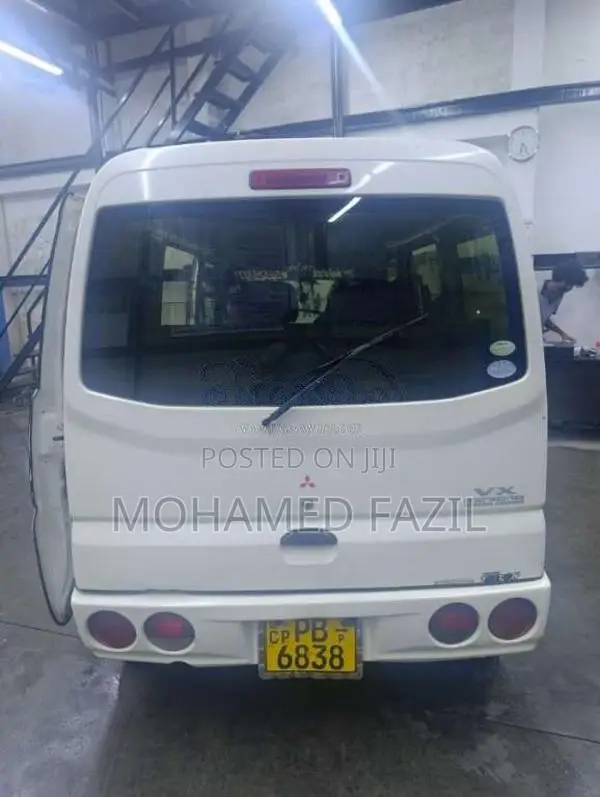 Mitsubishi MiniCab 2003 Van (Used)