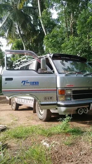 Toyota LH61 1988 Van (Used)