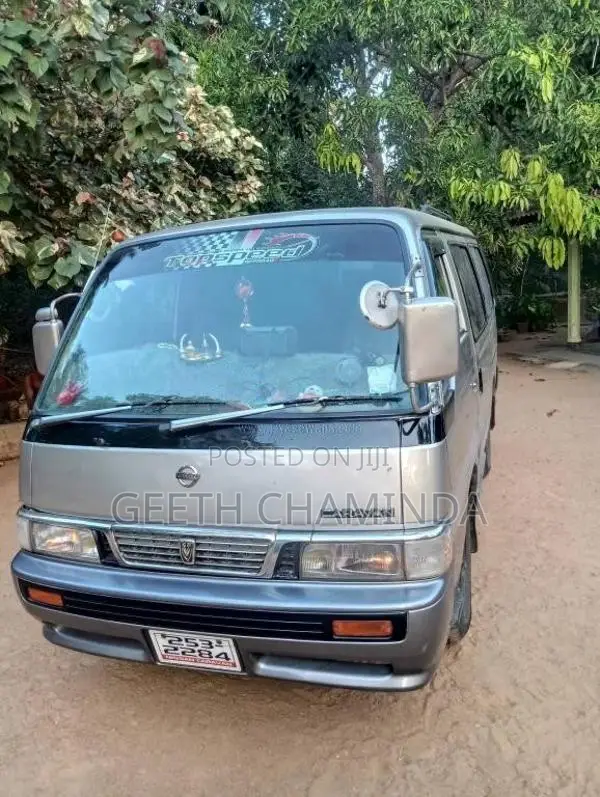 Nissan Caravan 1994 Van (Used)