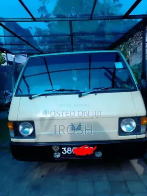 Mitsubishi L300 1982 Van (Used)