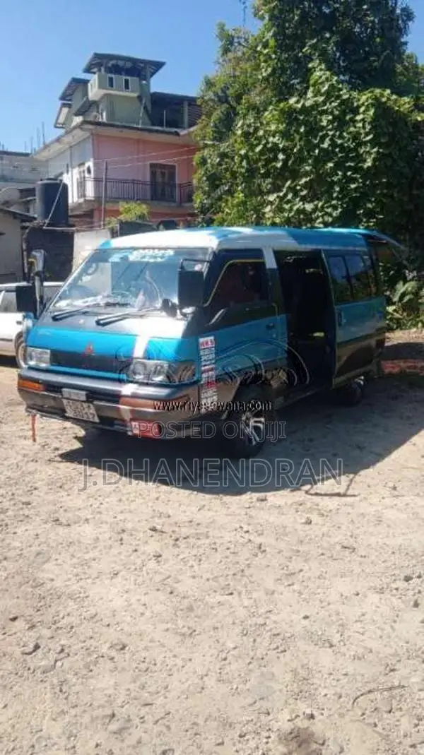Mitsubishi Po15 1992 Van (Used)