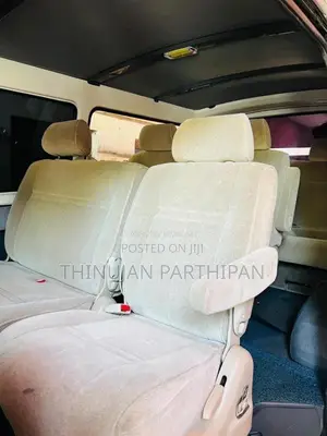 Toyota Dolphin 1999 Van (Used)