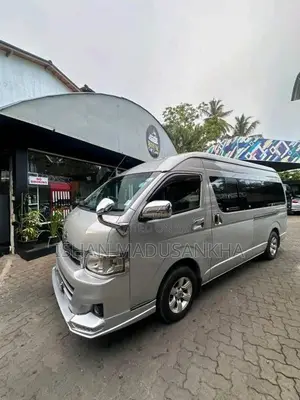 Toyota High Roof Kdh 2014 Van (Used)