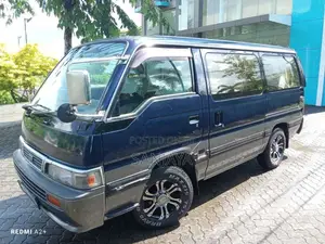 Nissan Caravan 2001 Van (Used)