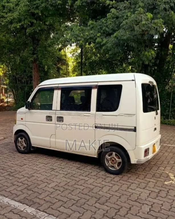 Suzuki Every 2011 Van (Used)