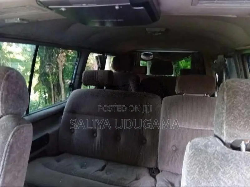 Nissan Caravan 1993 Van (Used)