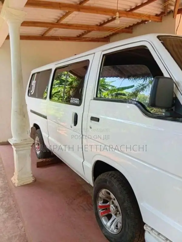 Toyota Hiace LH61 1987 Van (Used)