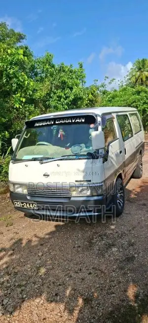 Nissan Caravan 1993 Van (Used)