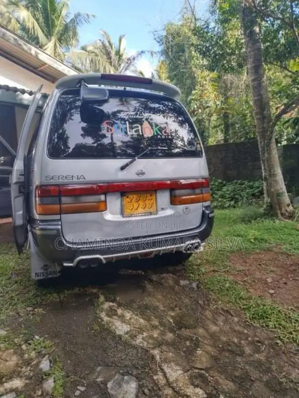 Nissan Serena 1994 Van (Used)