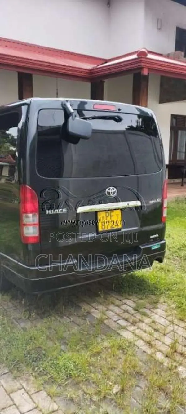 Toyota KDH 2011 Van (Used)
