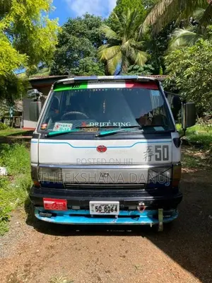 Toyota Shell 1983 Van (Used)